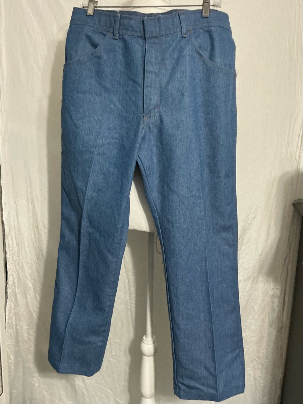 Classic Blue Men's Jeans - Timeless Straight Fit